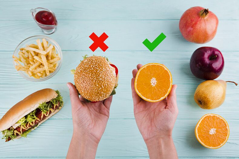 Per perdere peso, gli snack da fast food vengono sostituiti con la frutta